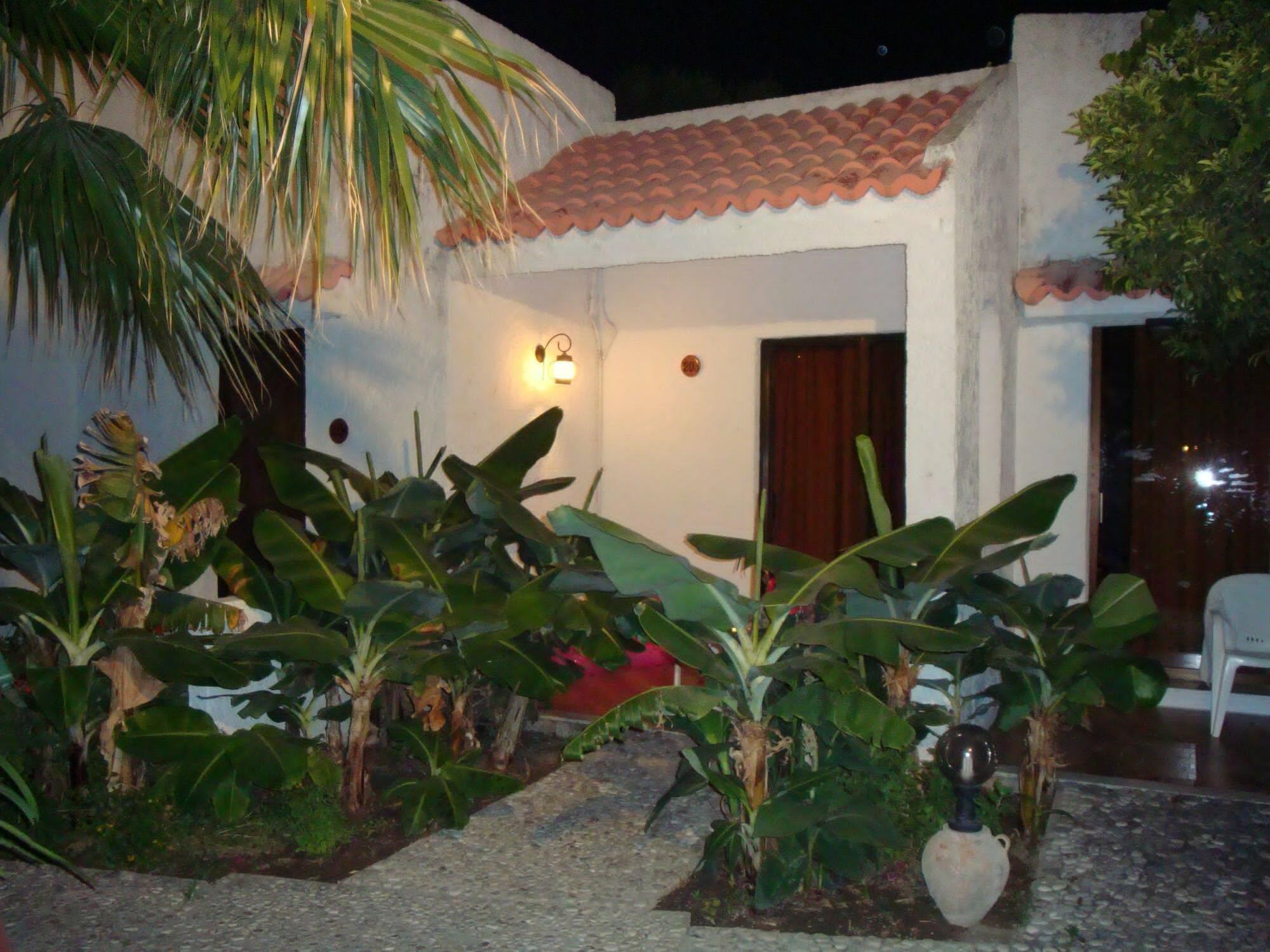 Oasis Hotel Bungalows Rhodes Afantou Eksteriør billede